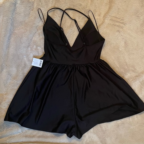 Urban outfitters romper - Picture 2 of 2